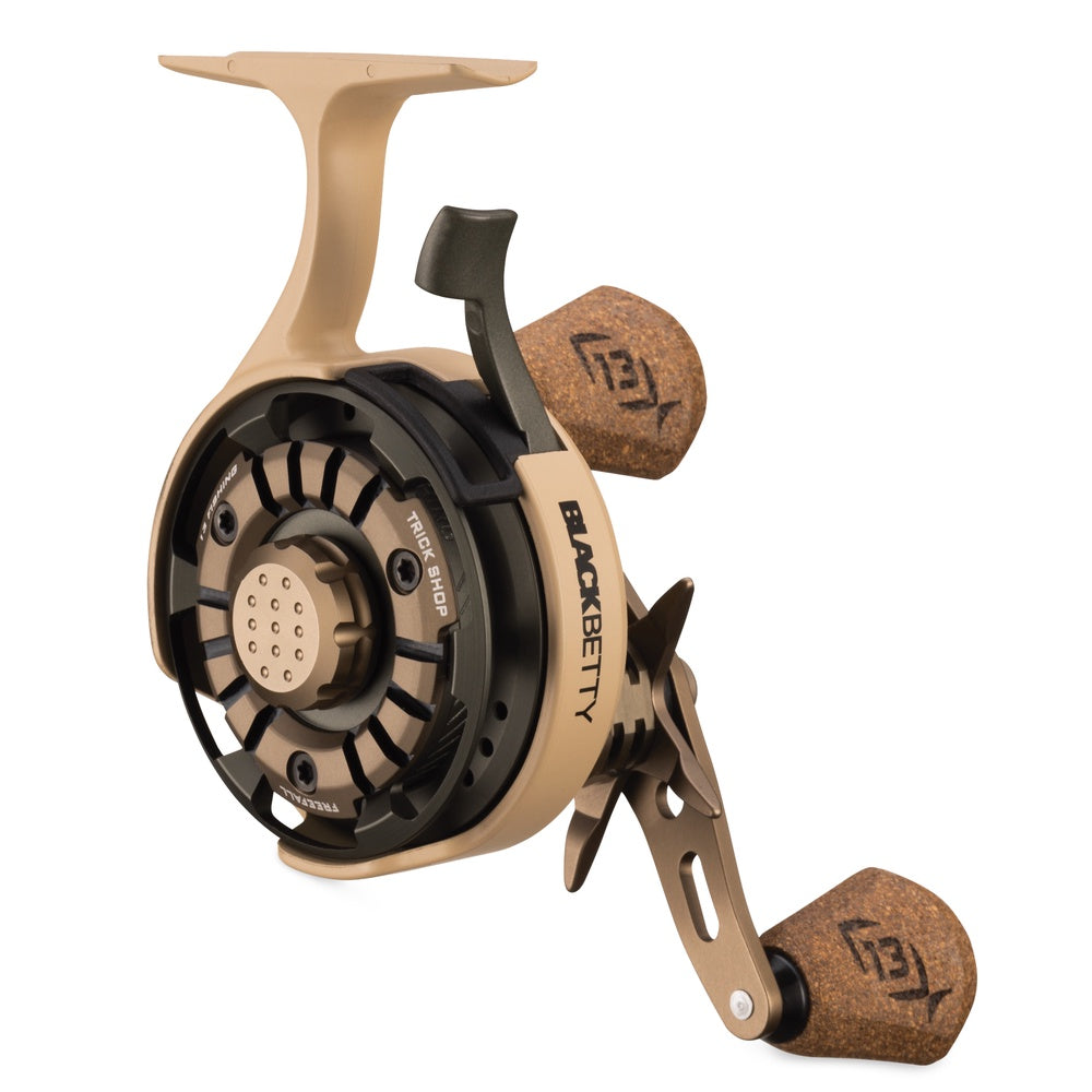 13 FISHING Black Betty Freefall Carbon Trick Shop 2024 2.5 LH ONE SIZE